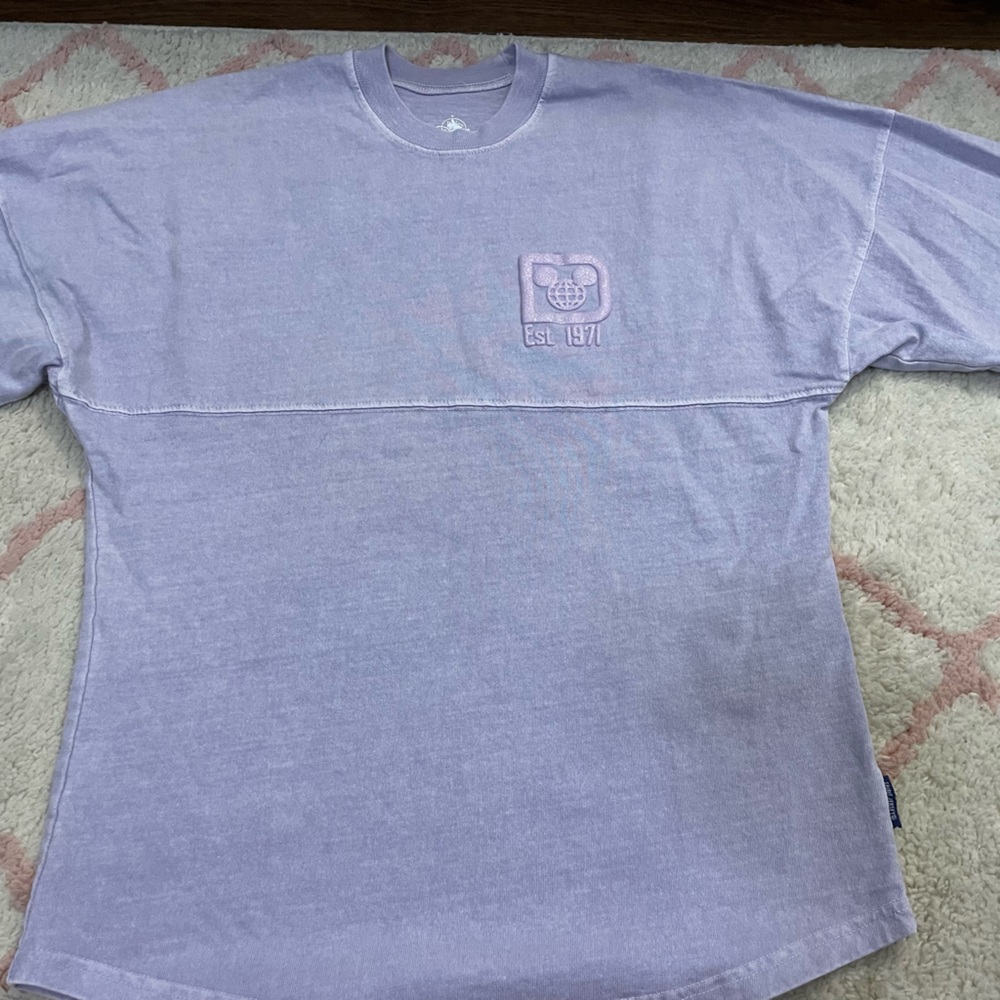 Disneyworld lavender spirit jersey size xs. New without tags.